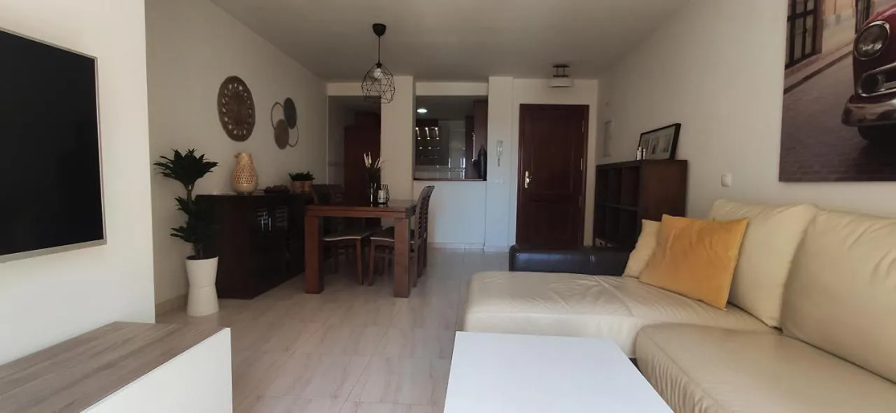 Huelin House Beach And Sun, Con Parking Y A 500 Metros De La Playa Apartment Malaga